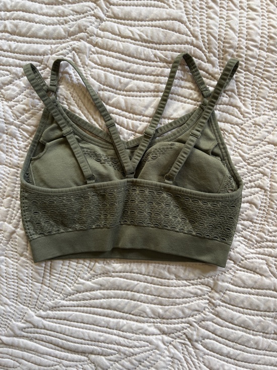 Gymshark Olive Green Removable Padding Seamless Sports Bra with Strappy Back - Picture 2 of 4